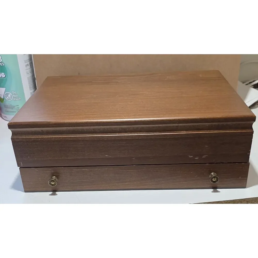 ONEIDA Community 54pc Stainless Steel Flatware Set Floral Handle, With Case